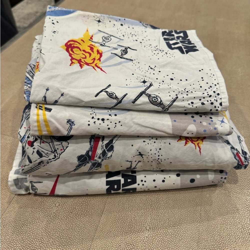 Pottery Barn Kids Star Wars Millennium Falcon Full Size Sheet Set & 2 Pillowcase